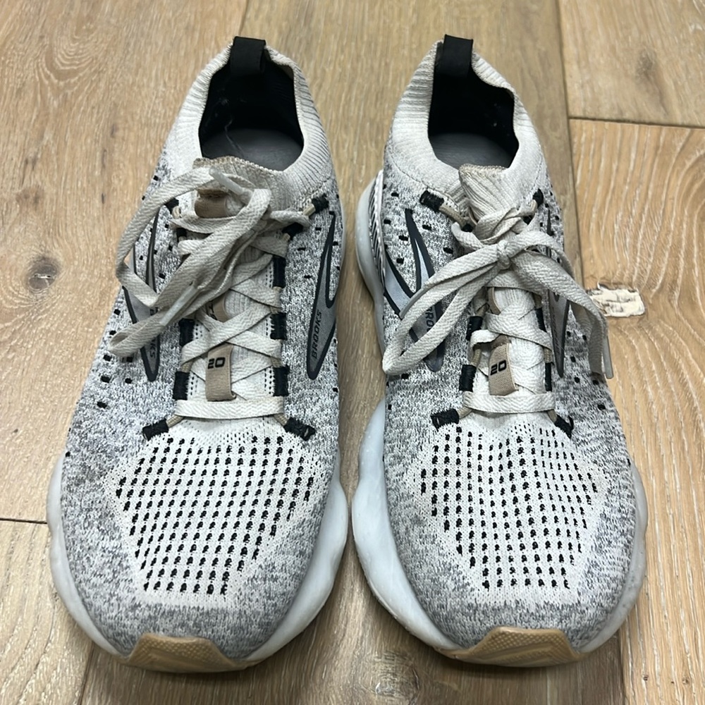 Brooks Glycerin 20 tennis shoes